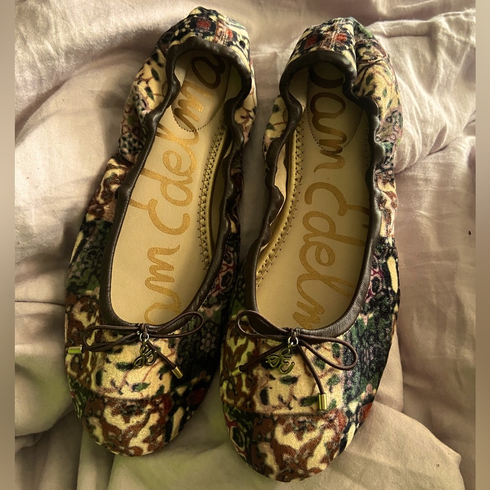Sam Edelman x Free People Velvet Felicia flats in Ivory Comb